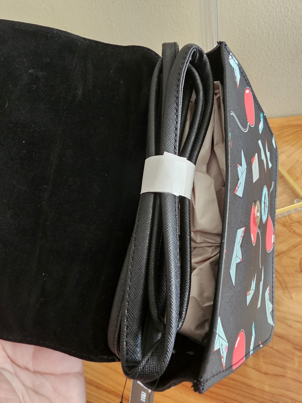 Bioworld Black IT Themed Crossbody Bag with Red Balloon Accent - Picture 6 of 7